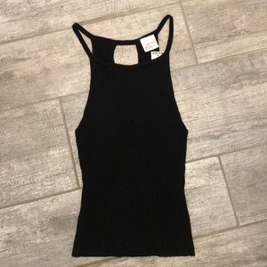 Black tank 👀